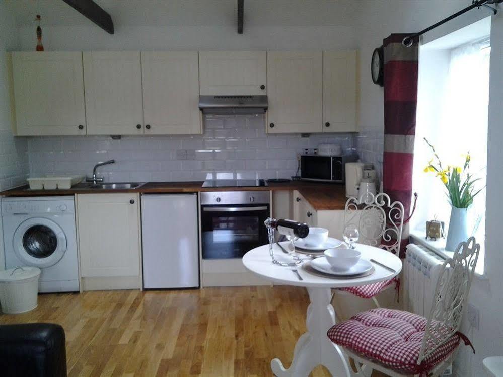 Stable Oak Cottages Maidstone Extérieur photo