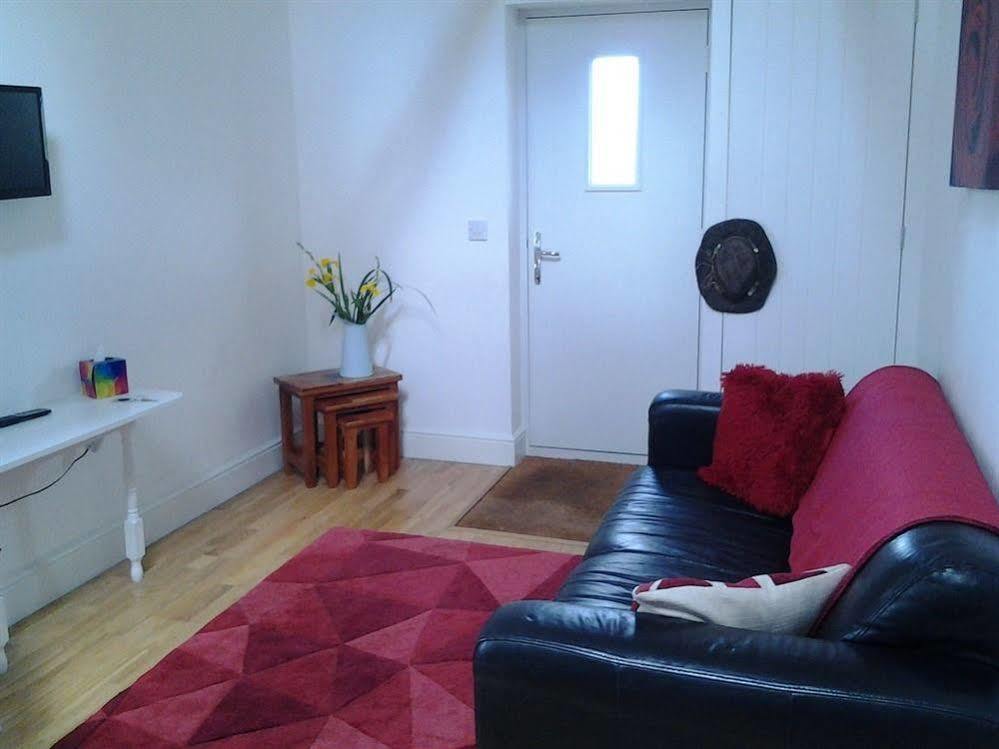 Stable Oak Cottages Maidstone Extérieur photo